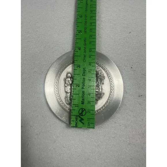 Vintage Pewter Nativity Plate Baby Jesus Shepherd Scene Cottagecore RARE 4” USA - Picture 10 of 10